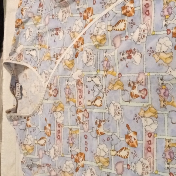 Women's T . L . C Scrub Top - Picture 2 of 3